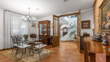 Luxusní vila s výhledem na moře, bazénem, posilovnou a saunou v La Veleta