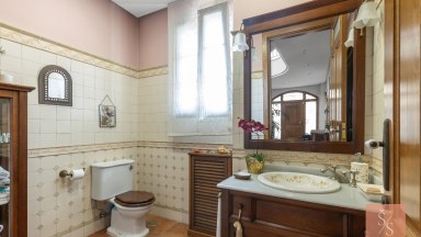 Luxusní vila s výhledem na moře, bazénem, posilovnou a saunou v La Veleta