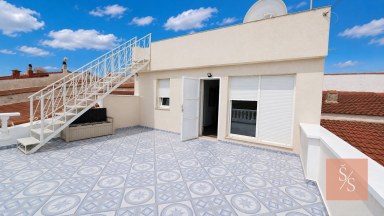Bungalov s panoramatickým výhledem v Ciudad Quesada