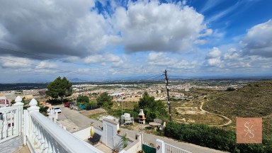 Bungalov s panoramatickým výhledem v Ciudad Quesada