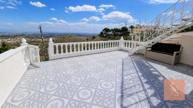 Bungalov s panoramatickým výhledem v Ciudad Quesada