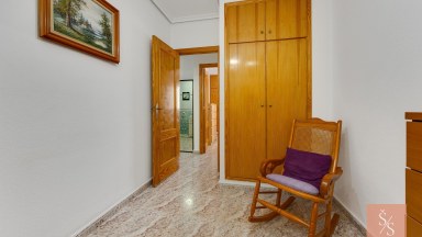 Byt 1 km od pláže v blízkosti centra Torrevieja