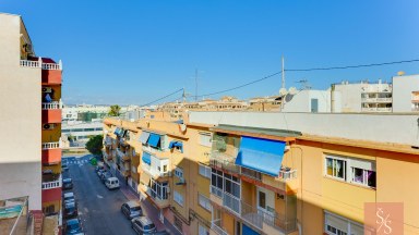 Byt 1 km od pláže v blízkosti centra Torrevieja