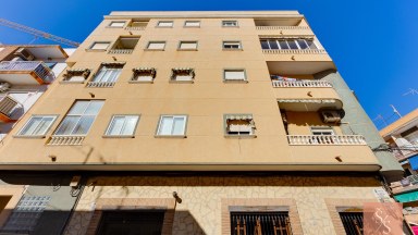 Byt 1 km od pláže v blízkosti centra Torrevieja