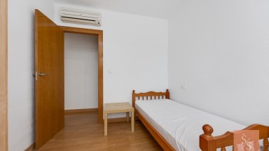 Velký byt s výhledem na moře u pláže Naufragos