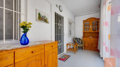Bungalov s terasou u solného jezera Torrevieja