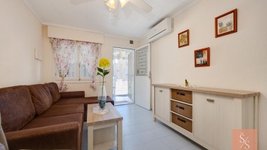 Bungalov s terasou u solného jezera Torrevieja