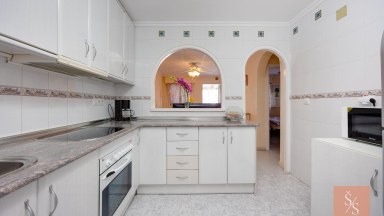 Bungalov s terasou u solného jezera Torrevieja