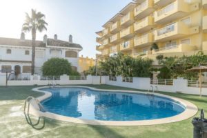 Domek, Orihuela Costa, Bazén