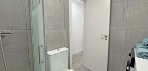 apartmán Torrevieja, koupelna