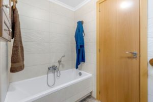Apartmán Torrevieja, koupelna