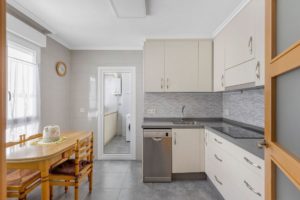 Apartmán Torrevieja, kuchyně