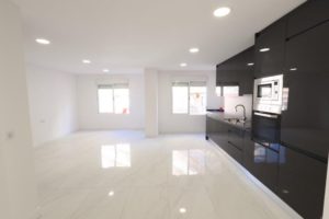 Apartmán Torrevieja, kuchyně