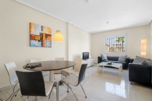 Penthouse Villamartin, jídelna