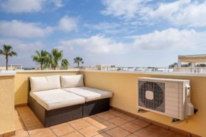 Penthouse Villamartin, střešní terasa