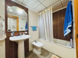 Apartmán La Mata, koupelna