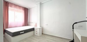 Apartmán v centru Torrevieja, Ložnice