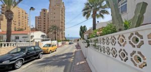 Bungalow La Mata, ulice