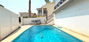 Zrekonstruovaná vila v Orihuela Costa bazén